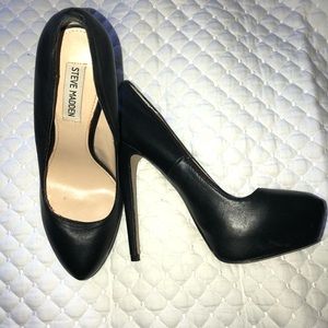 ❗️NBW❗️STEVE MADDEN Yasmin black heels